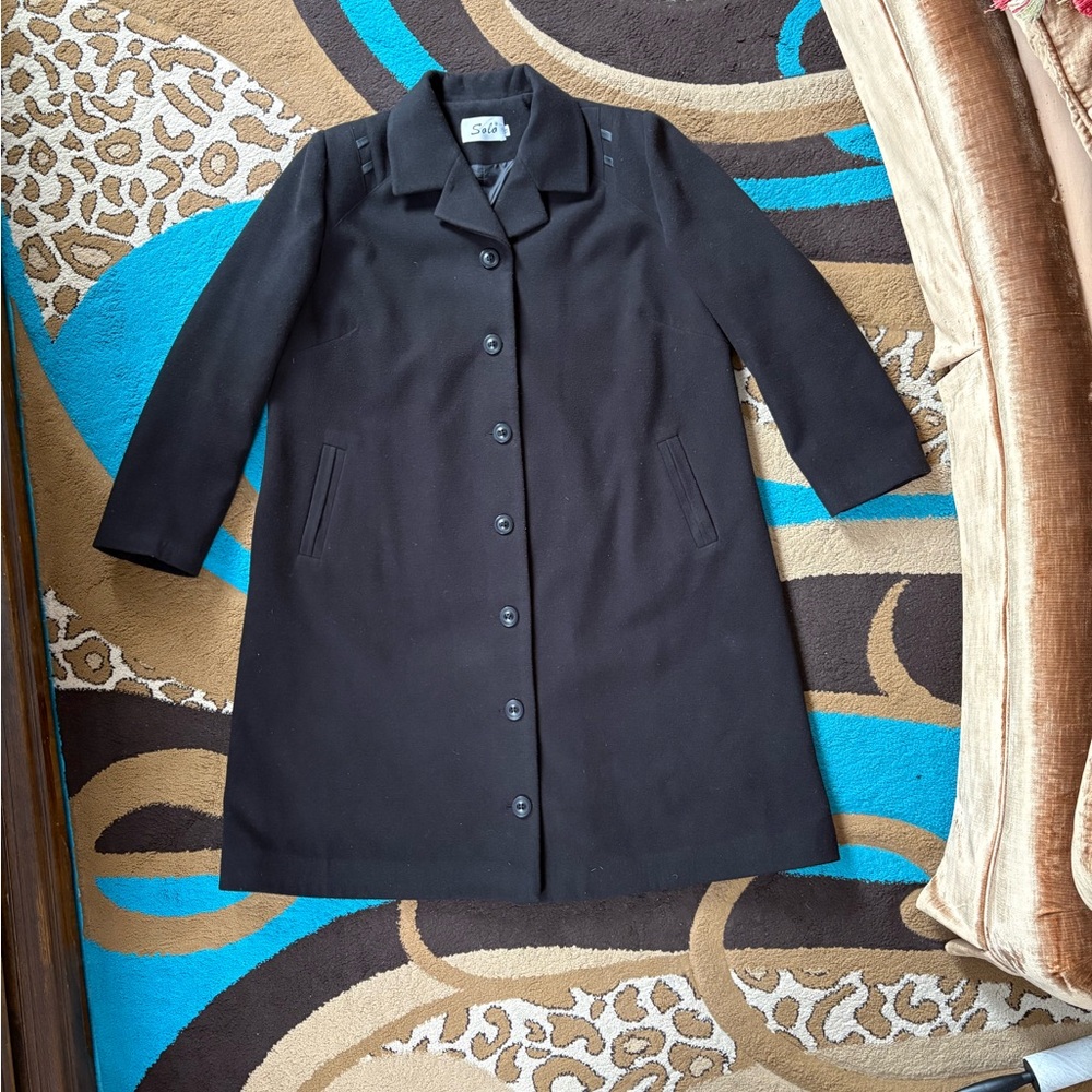 Solo Black Wool Coat - Picture 2 of 9
